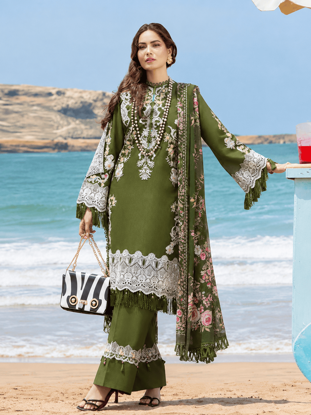 Sabz-e-Noor Embroidered Dhanak 3-Piece Suit with Digital Printed Wool Shawl