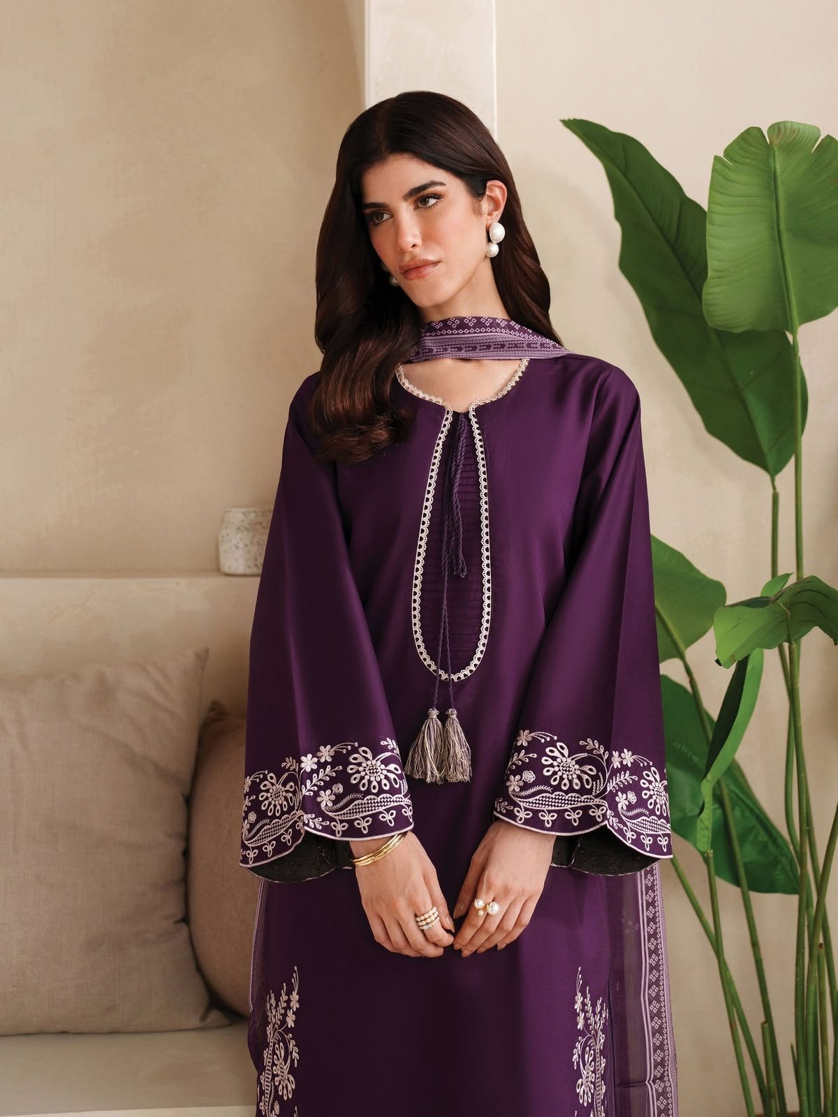 Elegant Purple Embroidered Dhanak Suit – Winter Collection Image 2